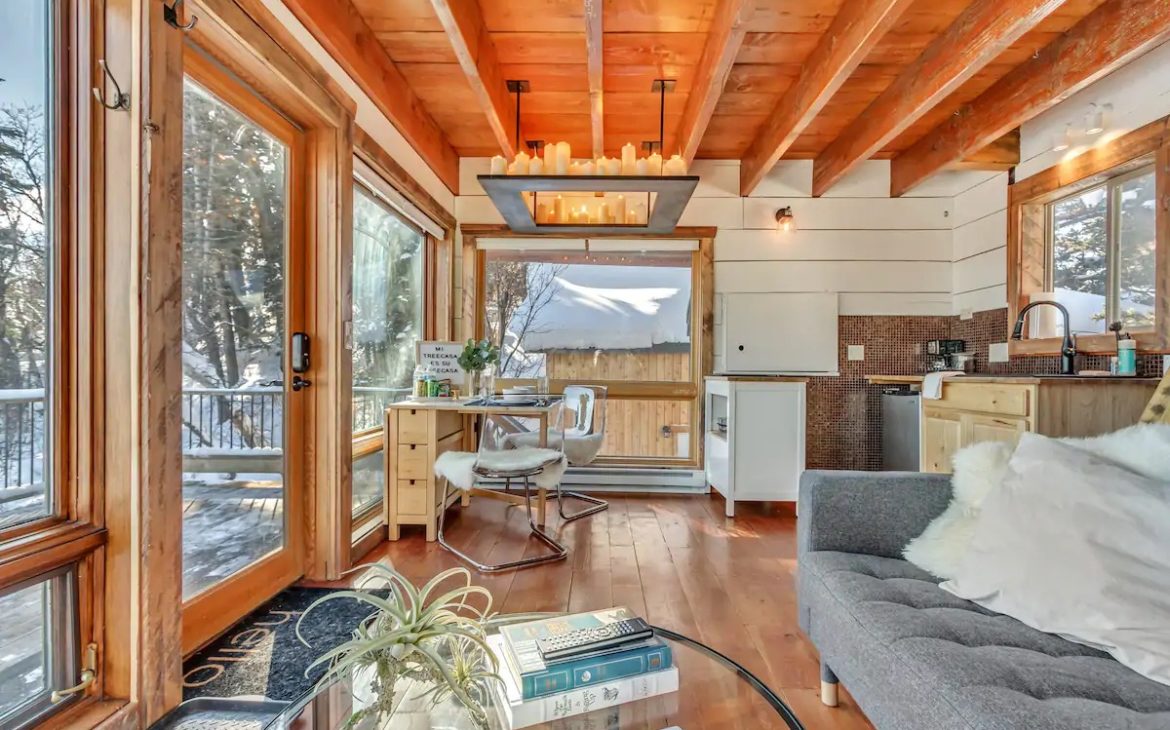 dreamy treehouse for a best airbnb in u.s. ski town