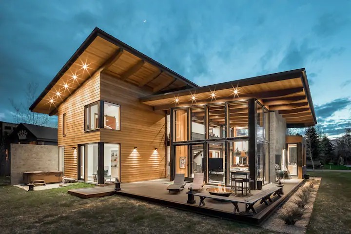 best airbnbs in u.s. ski towns