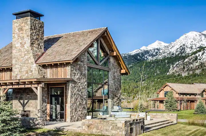 lodge best airbnbs in jackson