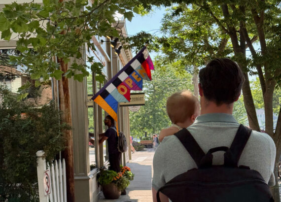 shopping in saugatuck michigan