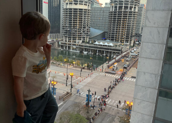 where to stay for the chicago marathon